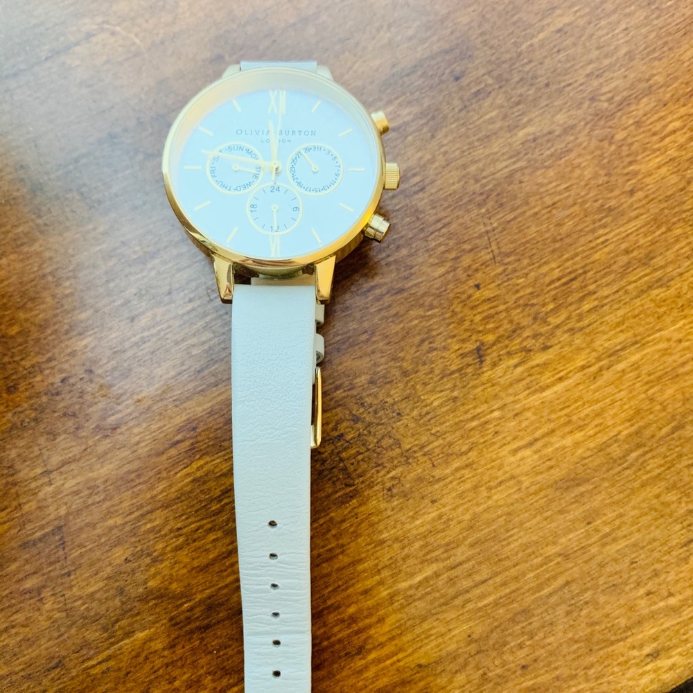 Olivia Burton View 3